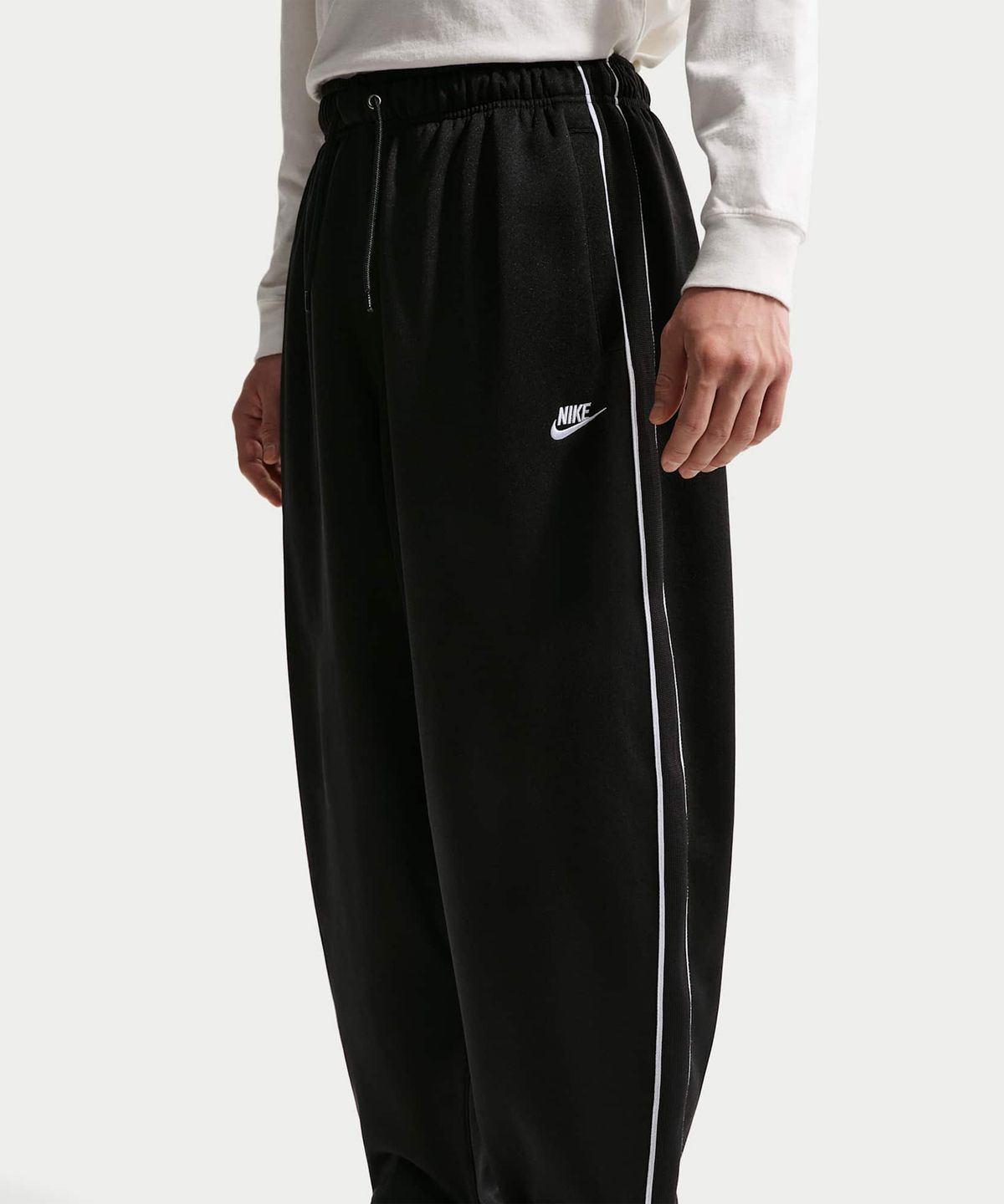 나이키(NIKE) 스포츠웨어 클럽 오버사이즈 니트 트랙 팬츠 M - 블랙:화이트:블랙:화이트 / HV1416-010