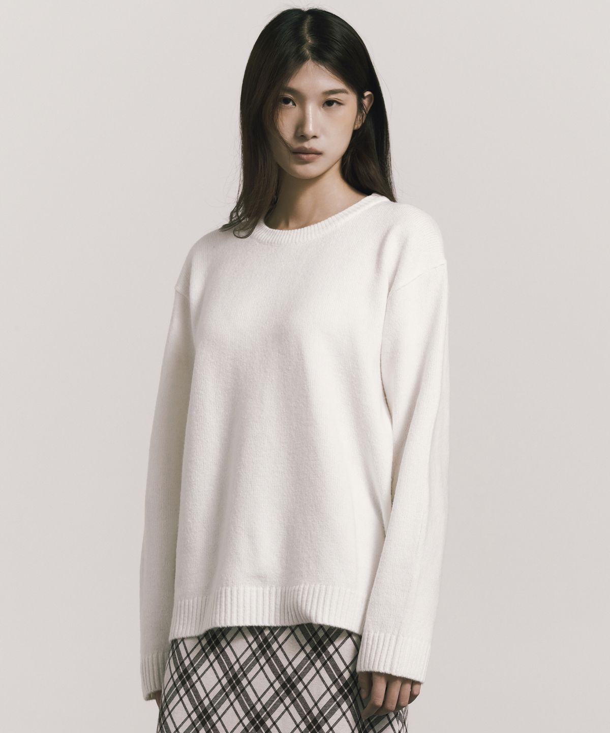 닉앤니콜(NICK&NICOLE) [ESSENTIAL] CLASSICAL SOFT ROUND SWEATER_7 COLOR