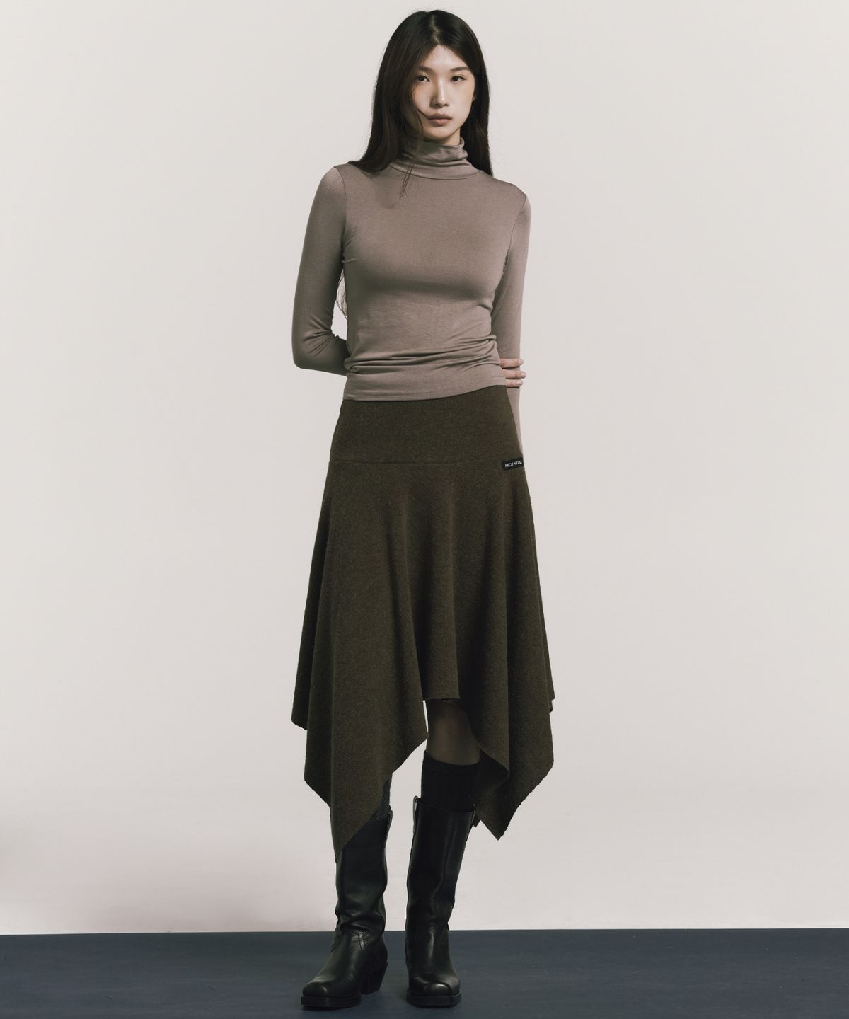 닉앤니콜(NICK&NICOLE) ASYMMETRIC HEM WOOL SKIRT_BROWN