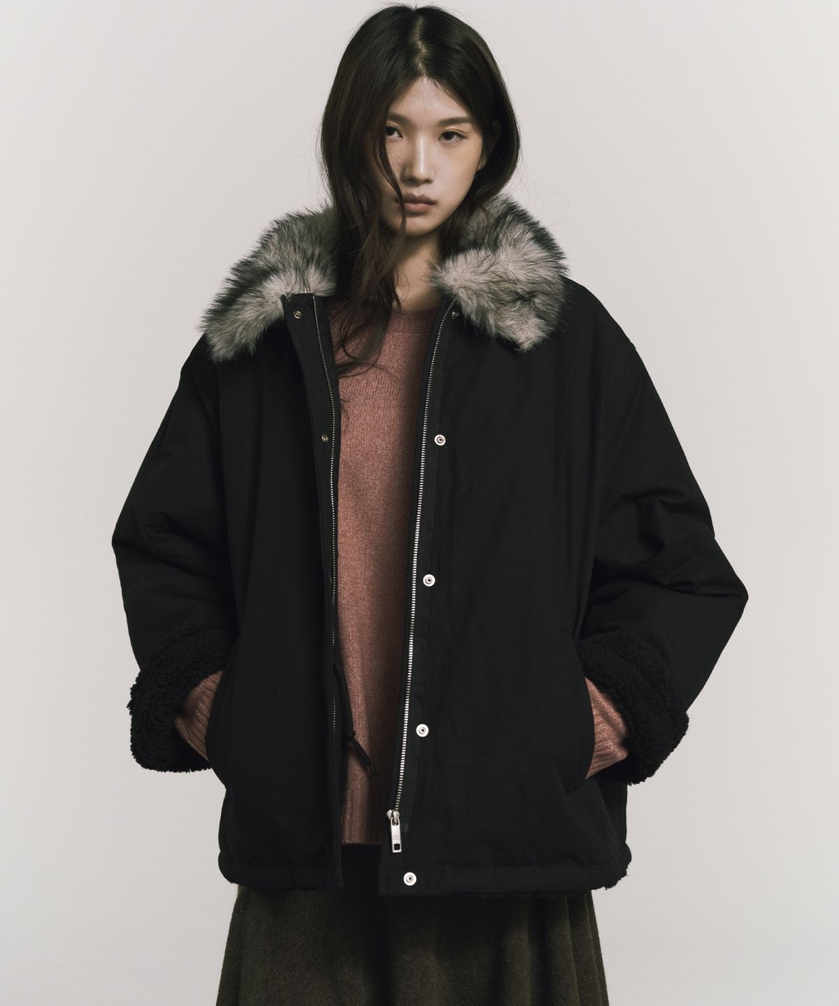 닉앤니콜(NICK&NICOLE) FUR HOOD SHORT JUMPER_BLACK