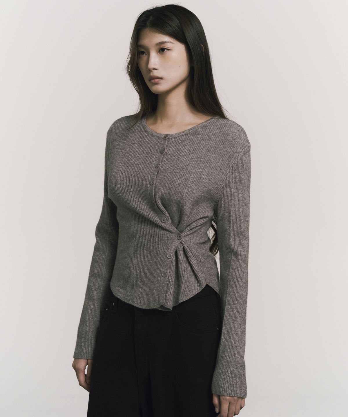 닉앤니콜(NICK&NICOLE) TWIST BUTTON RIB CARDIGAN_GRAY