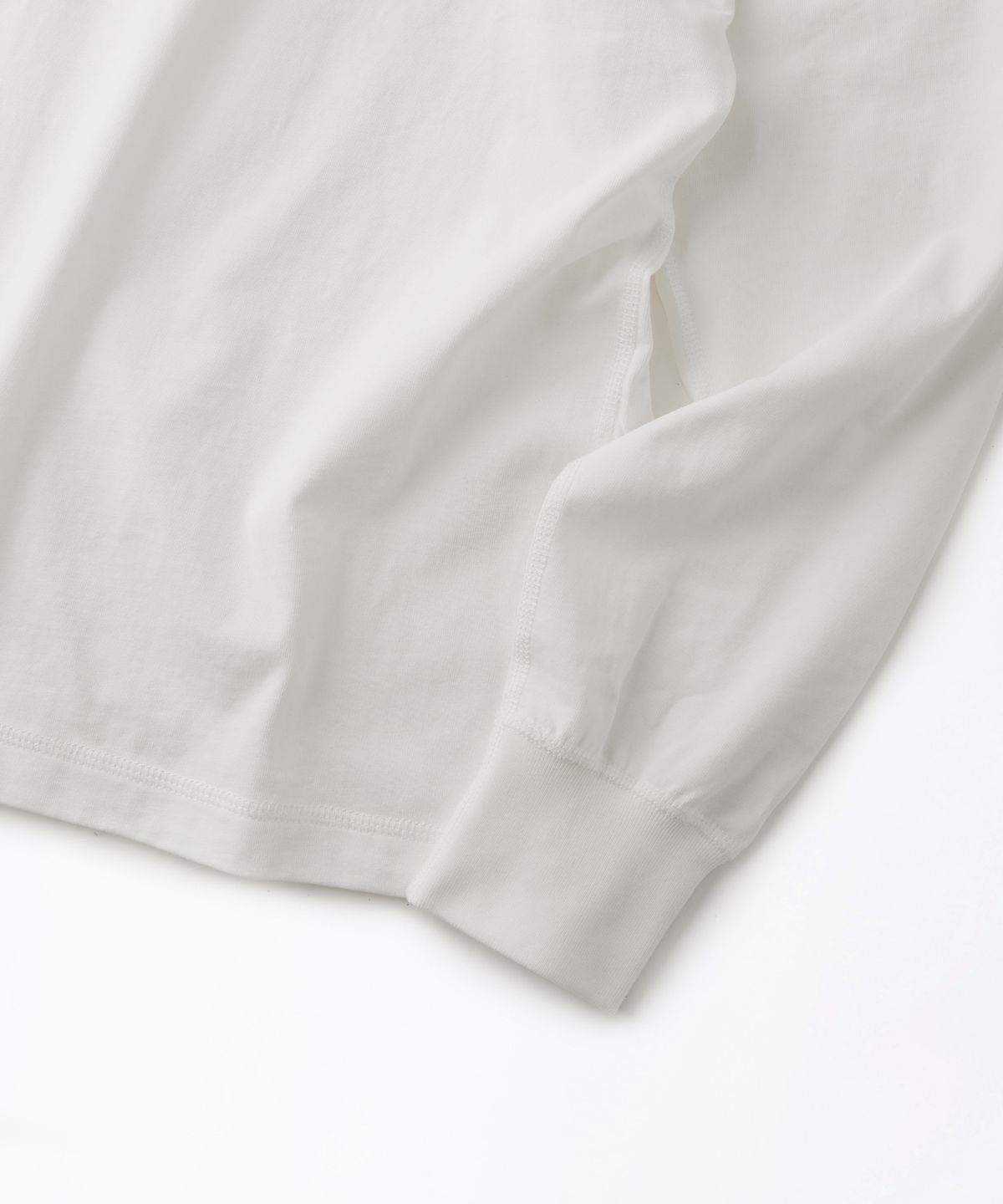 아웃스탠딩(OUTSTANDING) VINTAGE HENLEY NECK LONG SLEEVE TEE_OFF WHITE