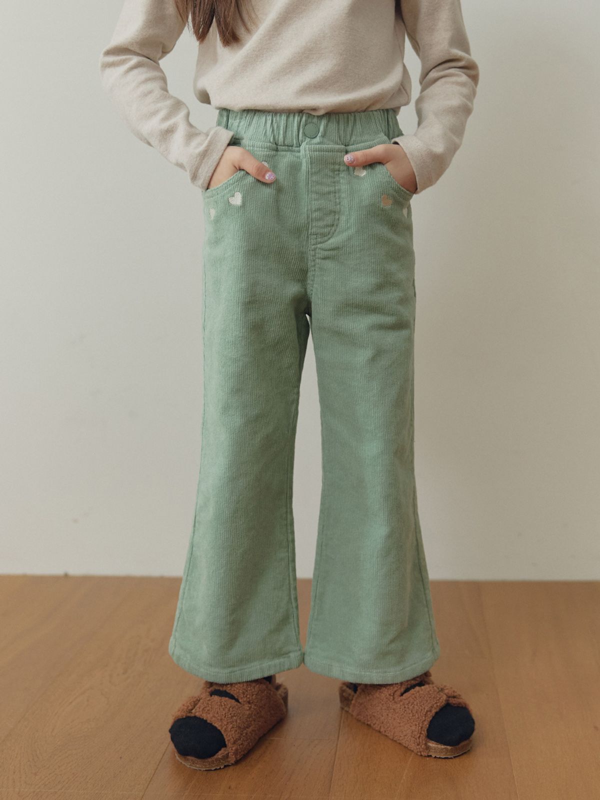 베베테일러(BEBETAILOR) 기모 코듀로이 부츠컷 팬츠