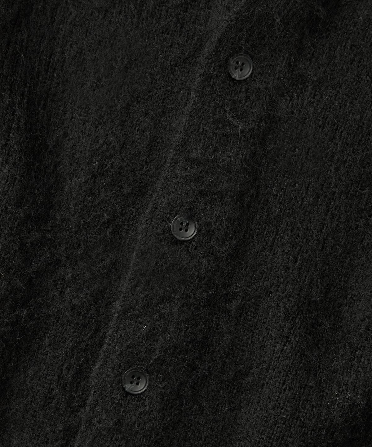 아웃스탠딩(OUTSTANDING) BRUSHED WOOL ROUND NECK CARDIGAN_BLACK