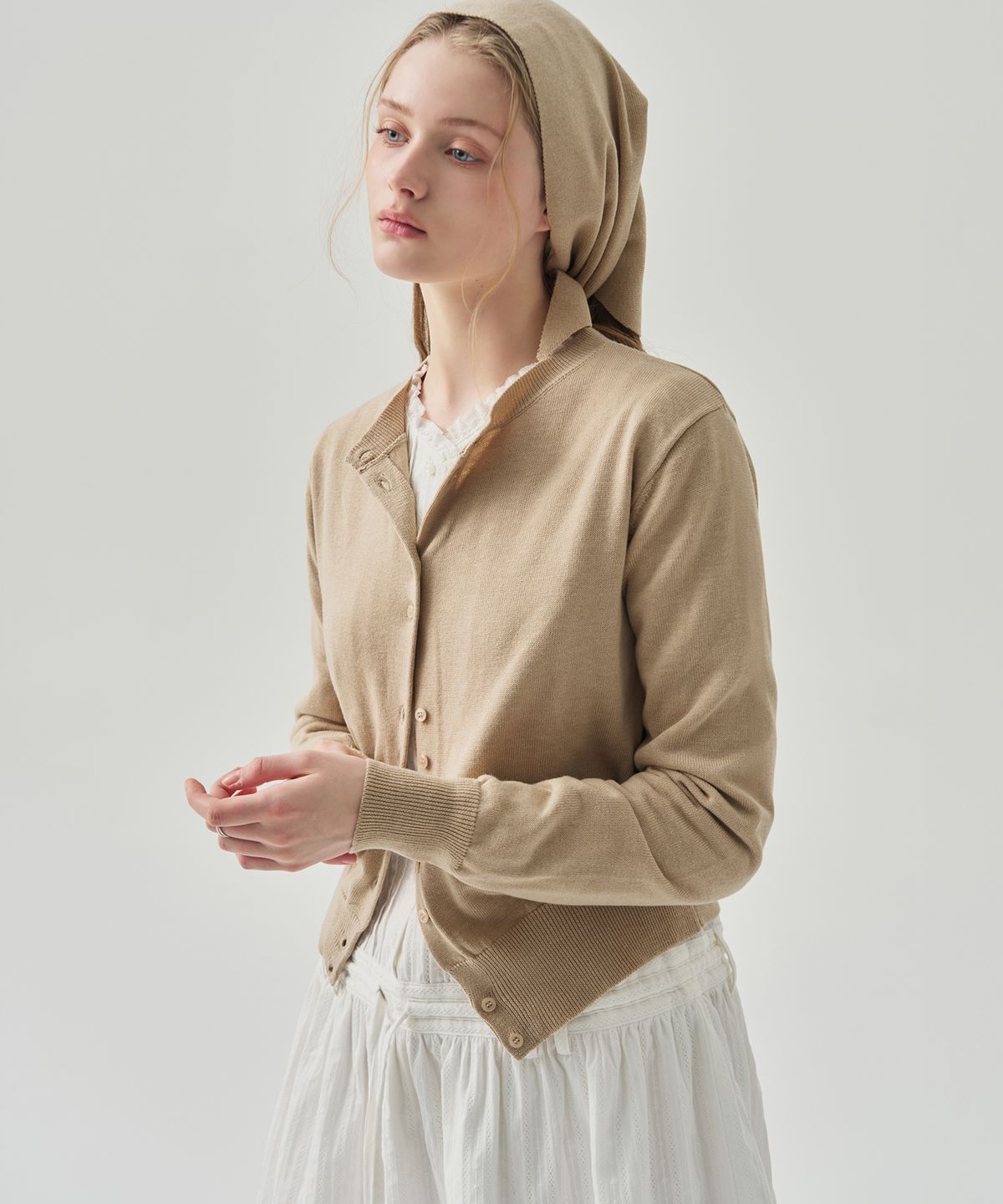 드로우핏 우먼(DRAWFIT WOMEN) 컴포트 라운드 니트 가디건 (커치프 세트) [BEIGE]