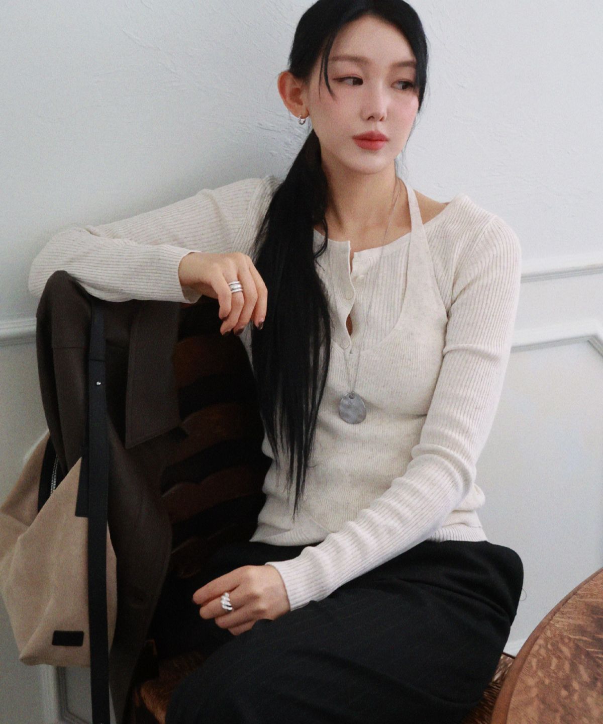 드로우핏 우먼(DRAWFIT WOMEN) 린넨 리브드 홀터 탑 가디건 세트 [OATMEAL]