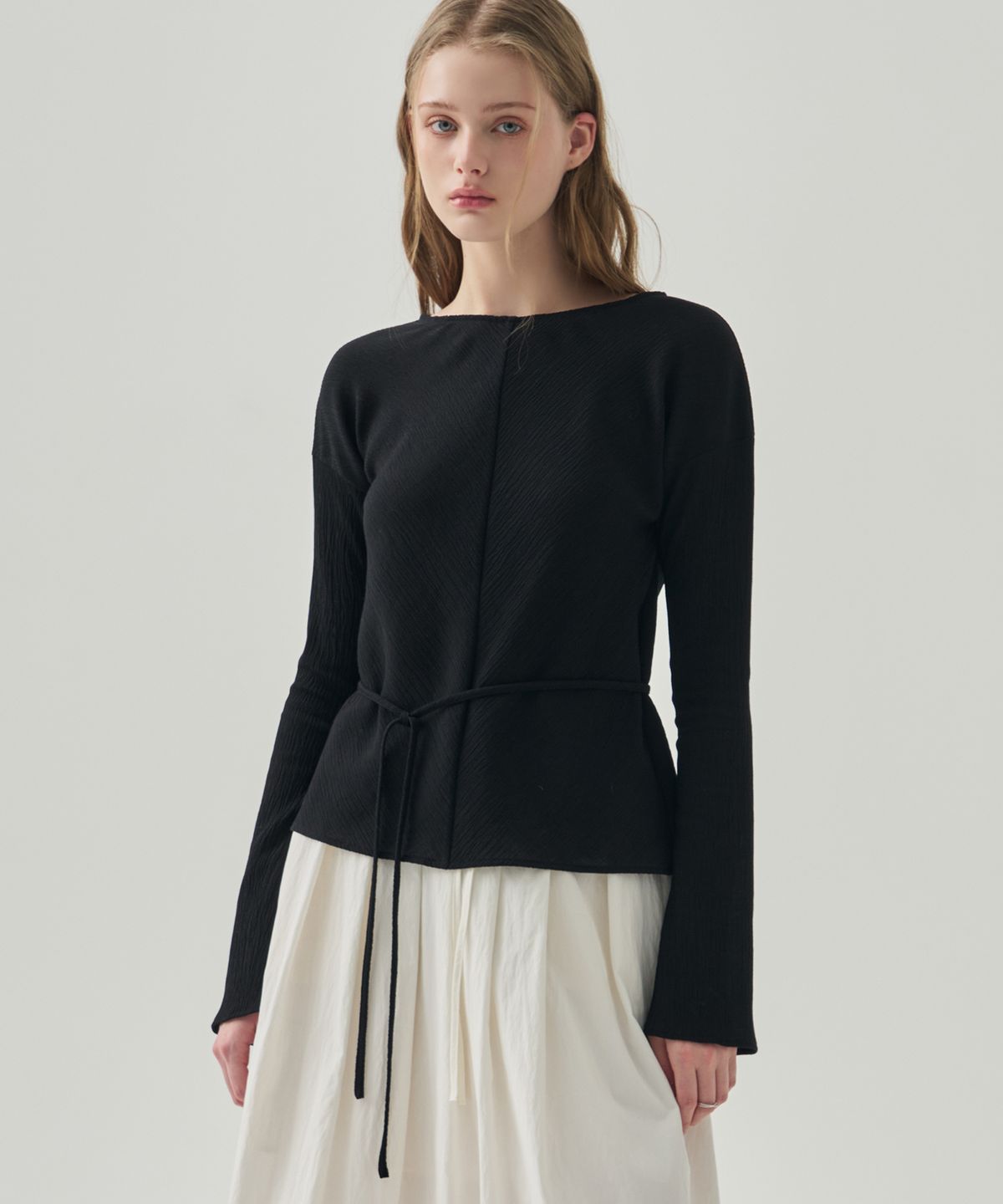 드로우핏 우먼(DRAWFIT WOMEN) 프로아 보트넥 플리츠 탑 [IVORY]