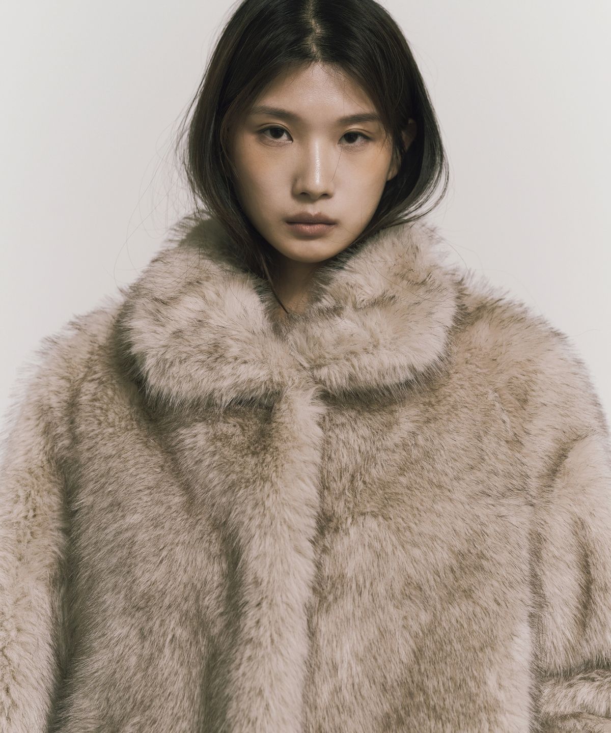 닉앤니콜(NICK&NICOLE) LUXE FUR MIDI JACKET_BEIGE
