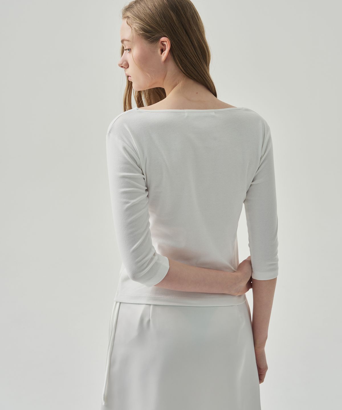 드로우핏 우먼(DRAWFIT WOMEN) 소프트 베이직 보트넥 티셔츠 [WHITE]