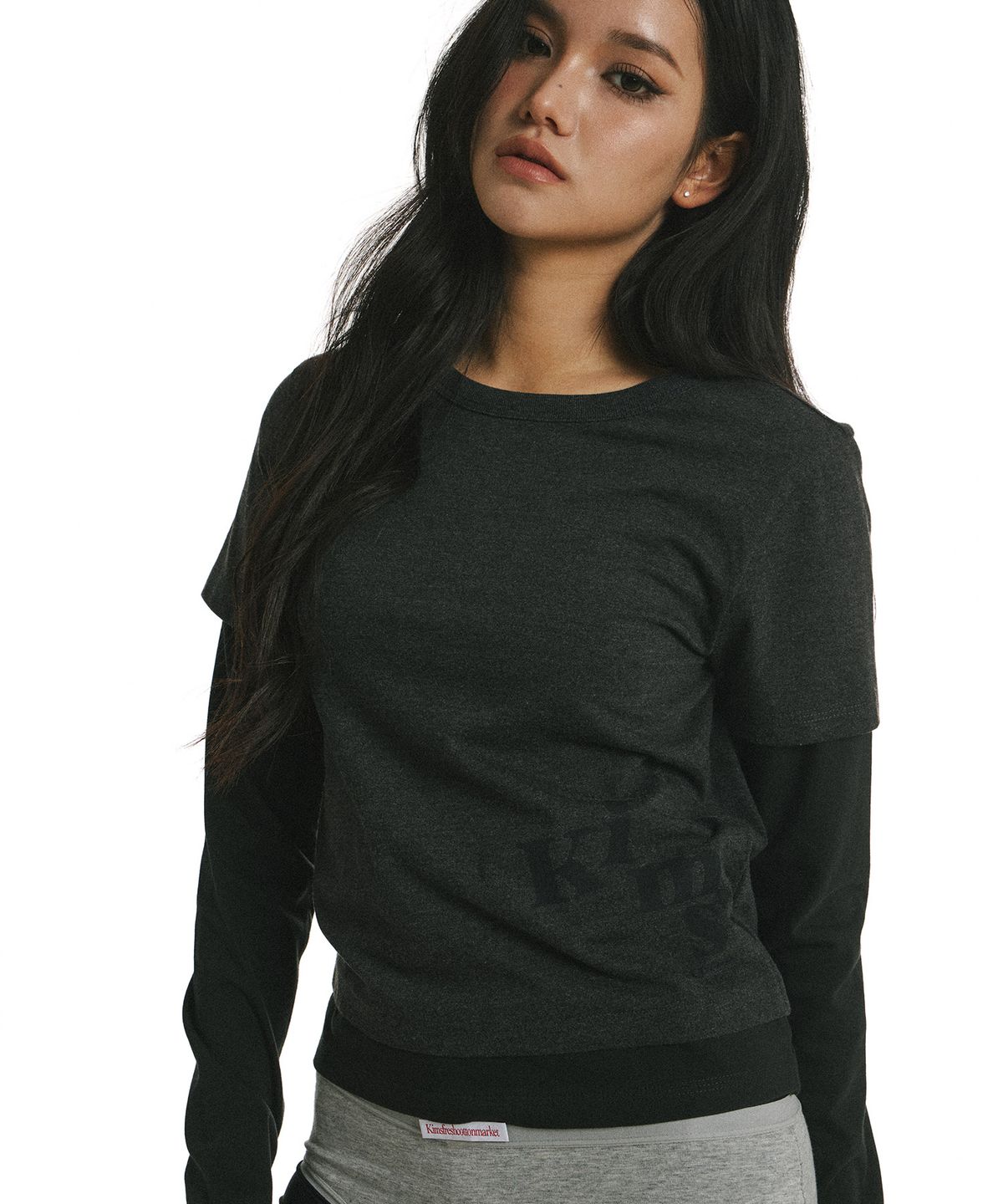 킴스 프레시 코튼 마켓(KIMS FRESH COTTON MARKET) Below Messy Layered LS Tee Charcoal