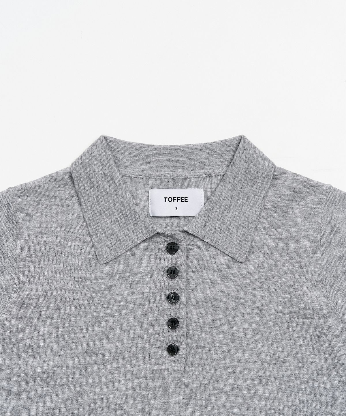 토피 우먼(TOFFEE WOMEN) W 버튼 캡 하프 니트 (GREY)