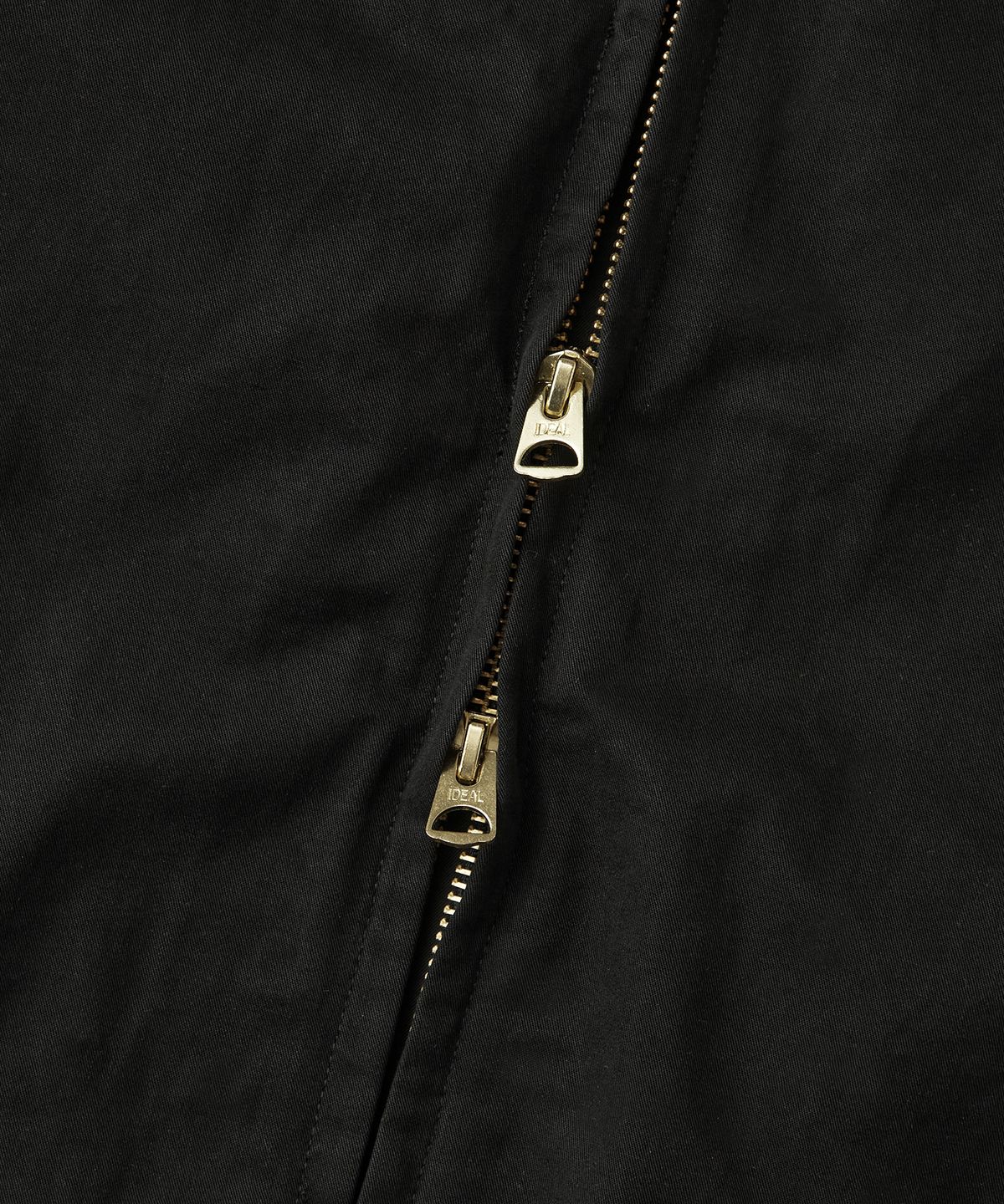아웃스탠딩(OUTSTANDING) SOUVENIR DRIZZLER JACKET_BLACK