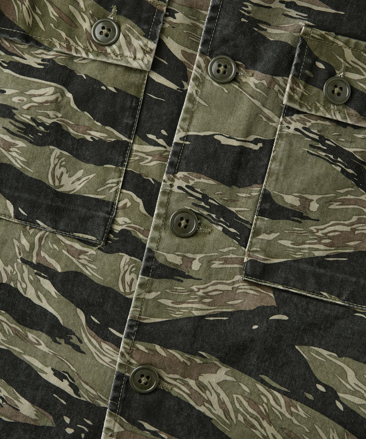 아웃스탠딩(OUTSTANDING) TDS TIGER CAMO MILITARY JACKET_TIGER CAMO