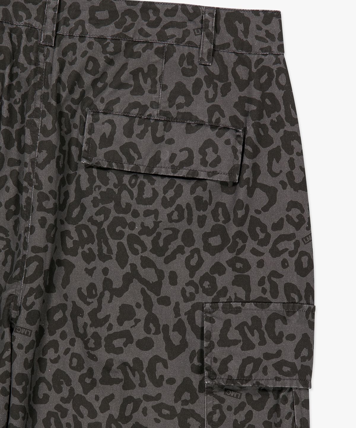 엘엠씨(LMC) WIDE CARGO PANTS leopard