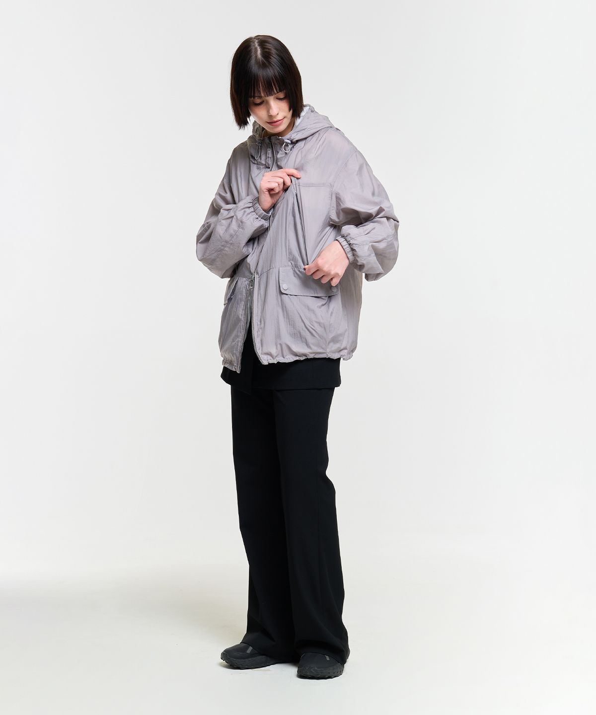 에이카화이트(AECA) REVERSIBLE PANEL WINDBREAKER-GREY