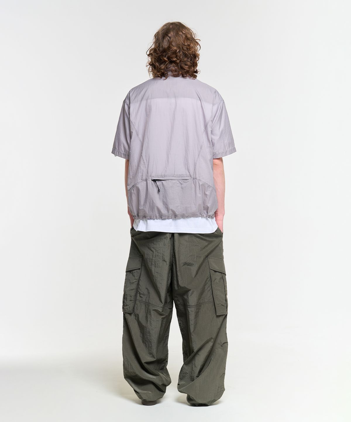 에이카화이트(AECA) PACKABLE HALF SHIRT-CHARCOAL