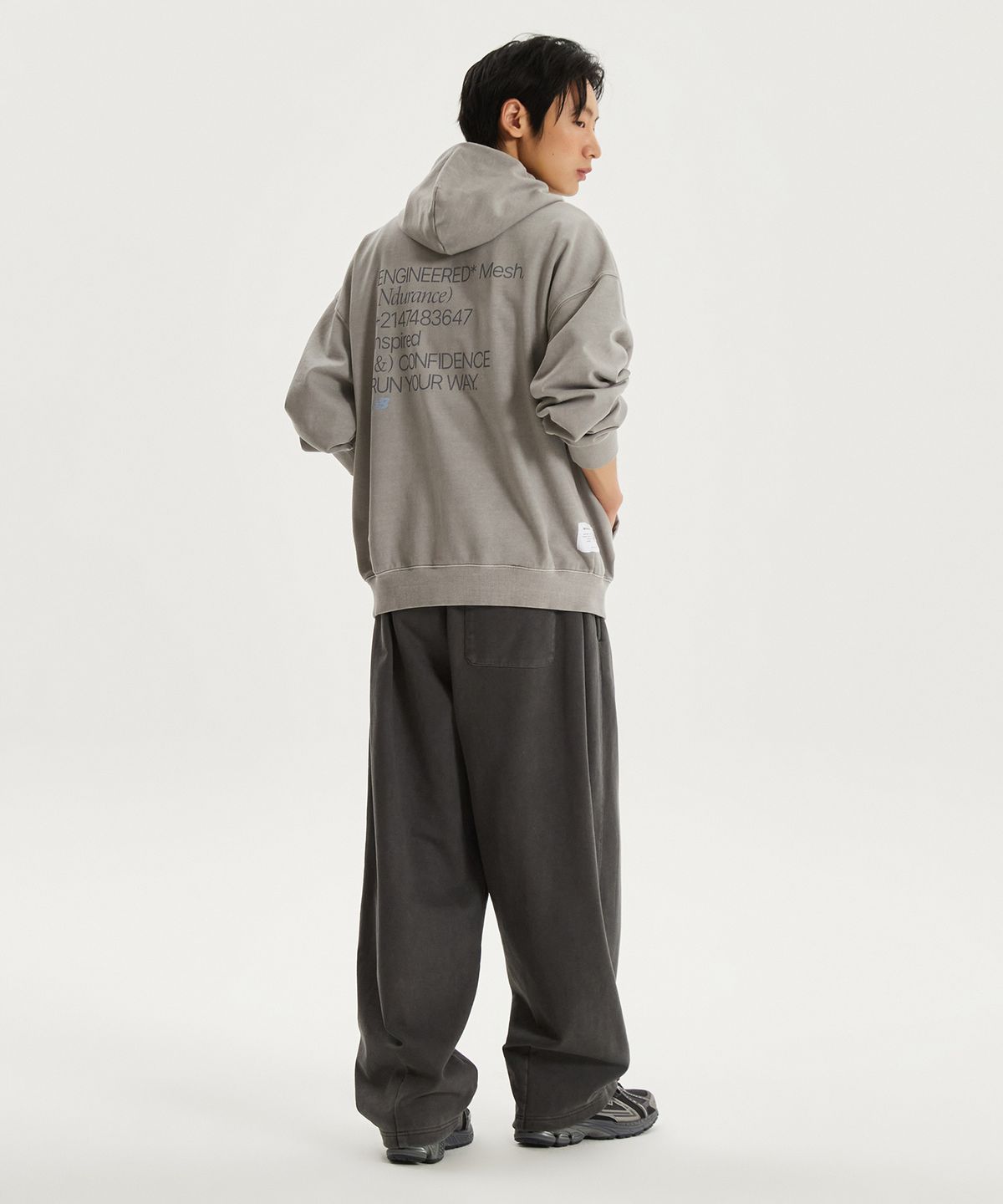 뉴발란스(NEW BALANCE) NBMDG11223 / UNI Ndurance 레터링 워시드 논기모 후드집업 (ASH GRAY)