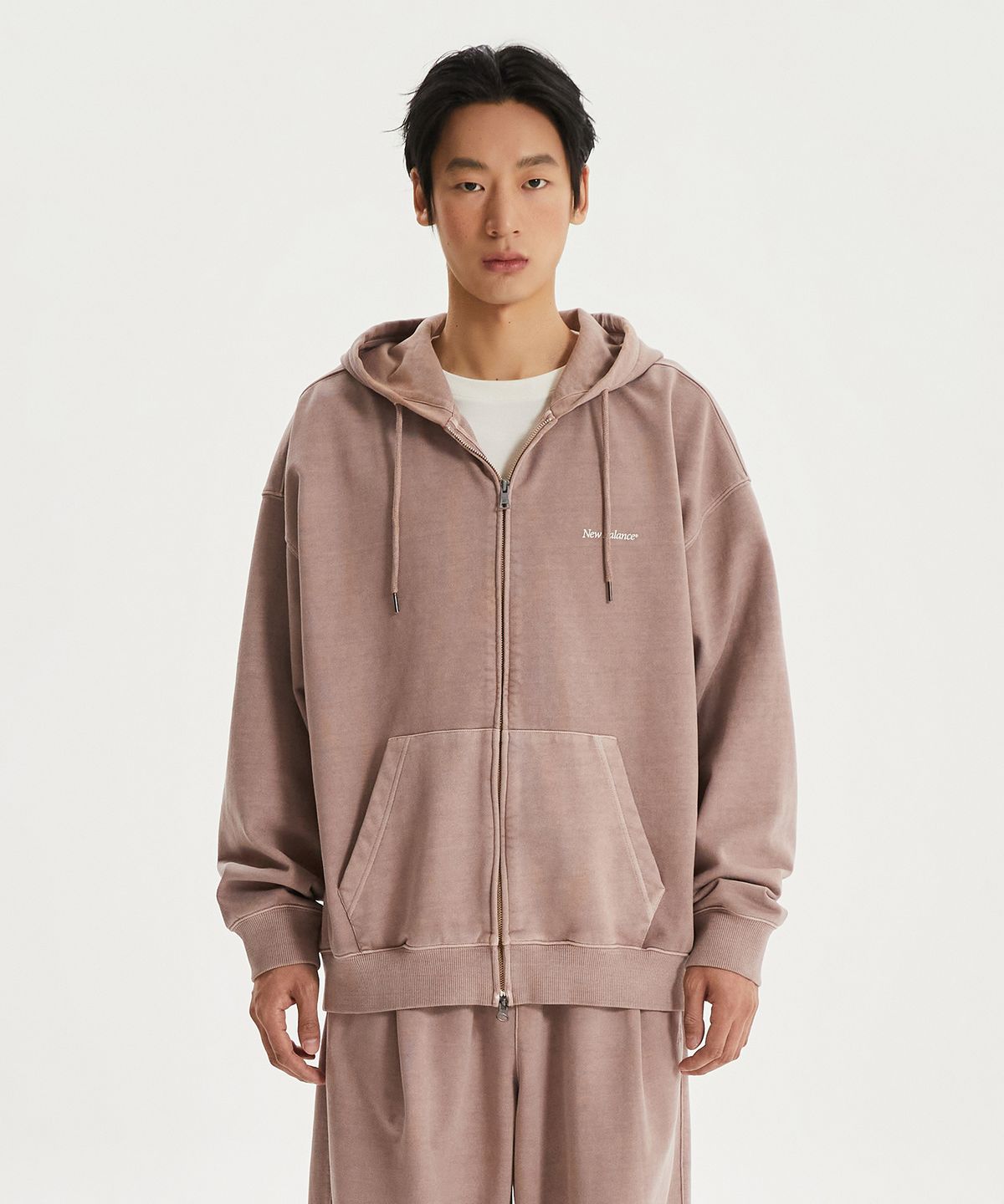 뉴발란스(NEW BALANCE) NBMDG11223 / UNI Ndurance 레터링 워시드 논기모 후드집업 (GRAY PINK)