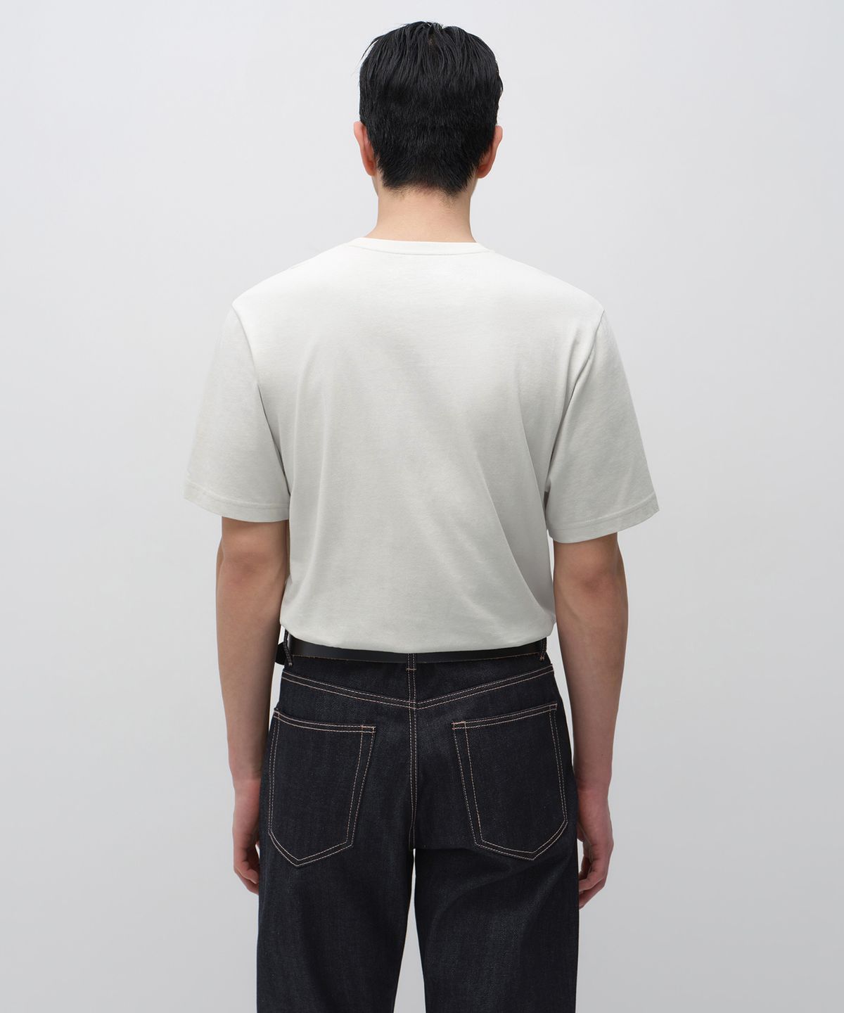 무신사 스탠다드(MUSINSA STANDARD) 레귤러 크루 넥 티셔츠 [더스티 크림]