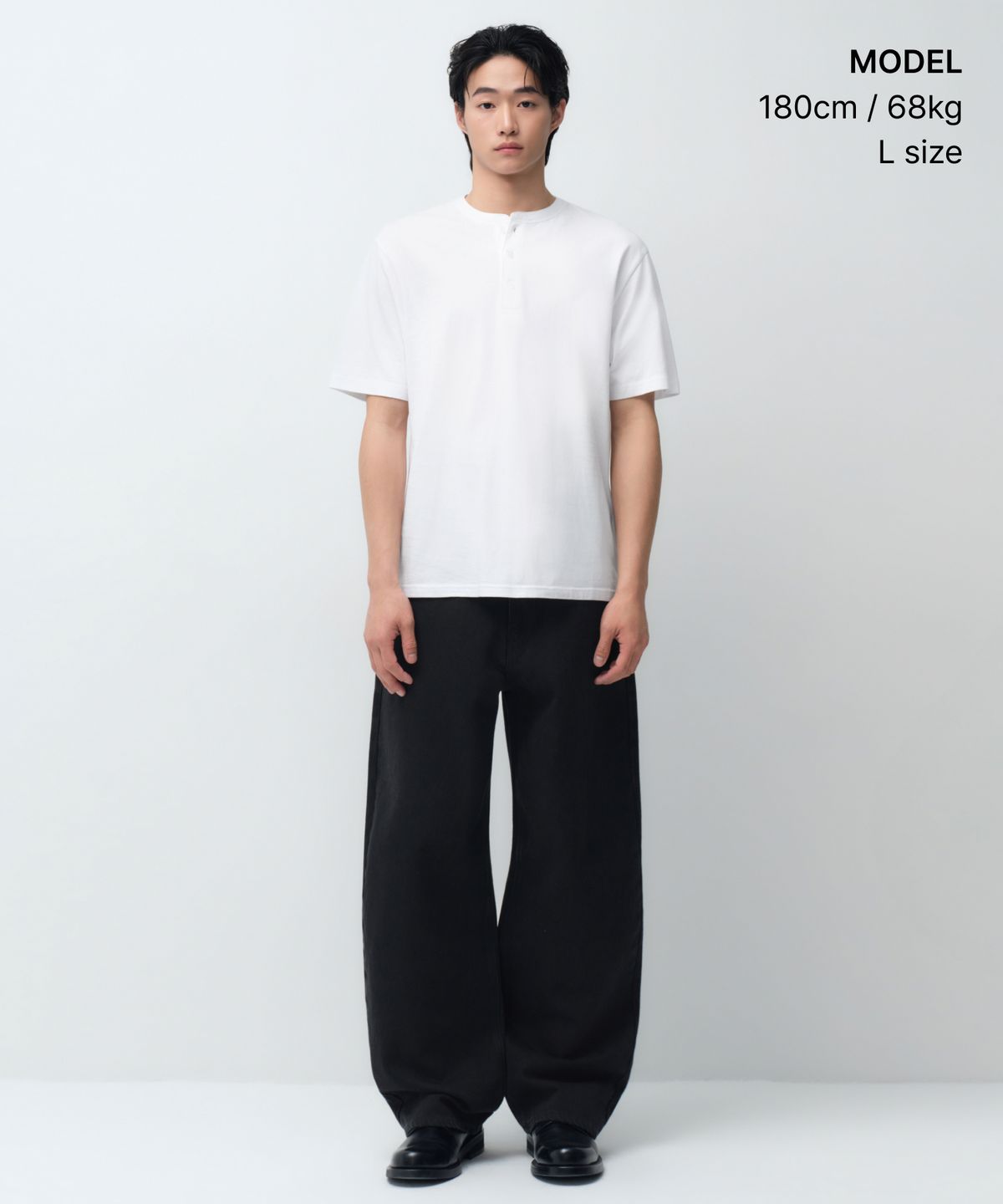 무신사 스탠다드(MUSINSA STANDARD) 헨리 넥 티셔츠 [화이트]