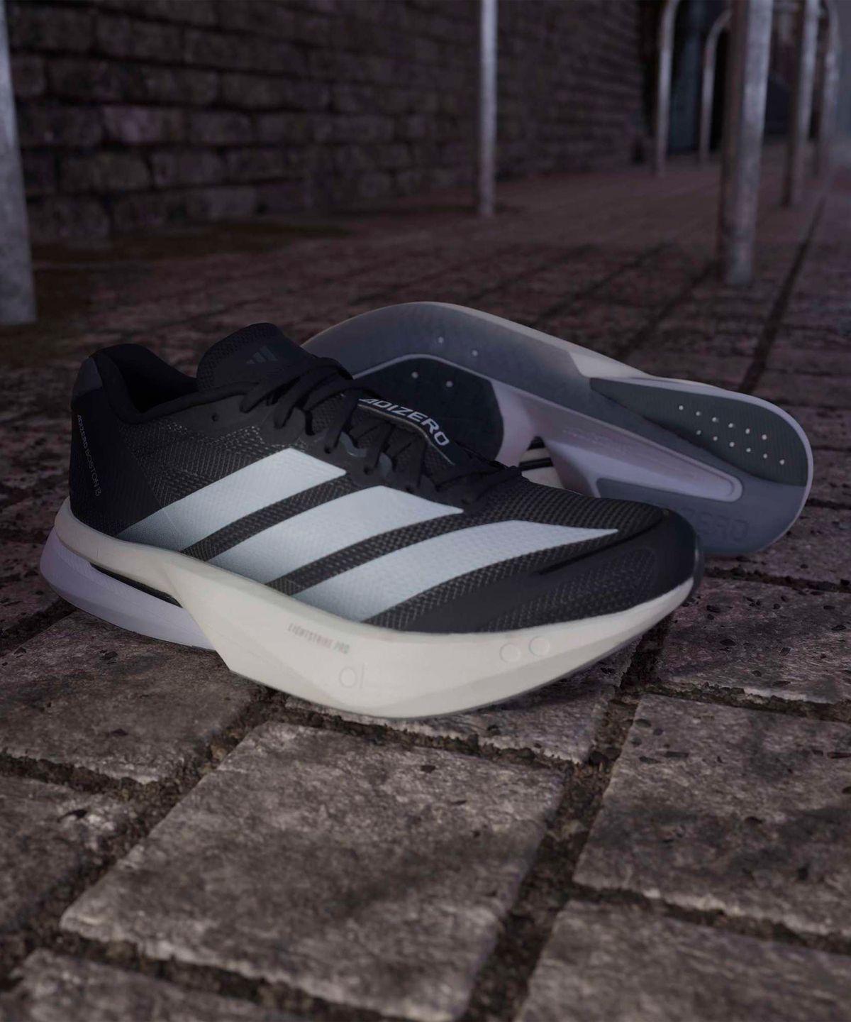 아디다스(ADIDAS) 아디제로 보스턴 13 W - 블랙:화이트:그레이 / JS4958