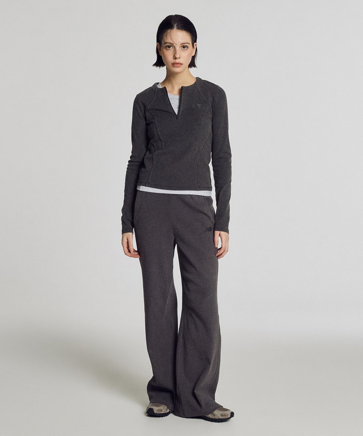 뉴발란스(NEW BALANCE) NBNDG2W312 / WOMEN 소프트프레쉬 경량 골지 긴팔티 (DARK GRAY)