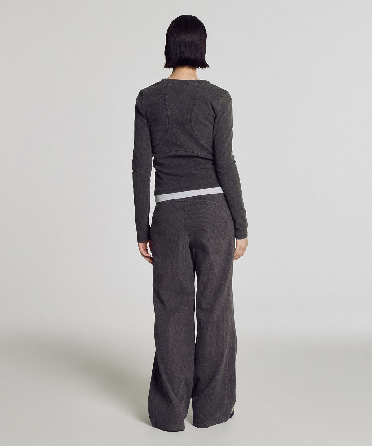 뉴발란스(NEW BALANCE) NBNDG2W312 / WOMEN 소프트프레쉬 경량 골지 긴팔티 (DARK GRAY)