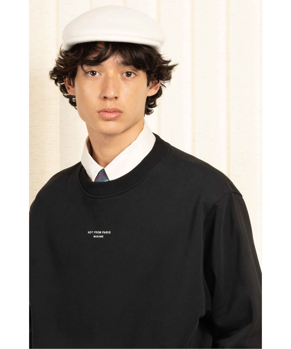 드롤드무슈(DROLE DE MONSIEUR) 클래식 슬로건 스웻셔츠Le Sweatshirt Slogan D0TSS26002BKX