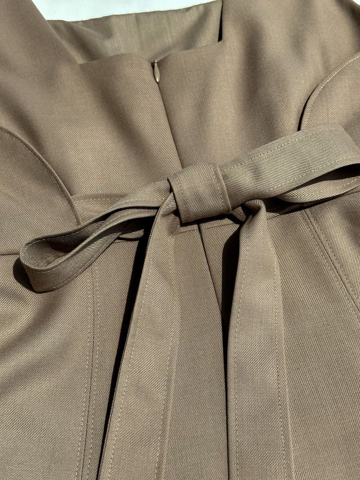 엘시 아일랜드(ELCY ISLAND) Odette Square Neck Wool Blended A-line Dress (BEIGE)