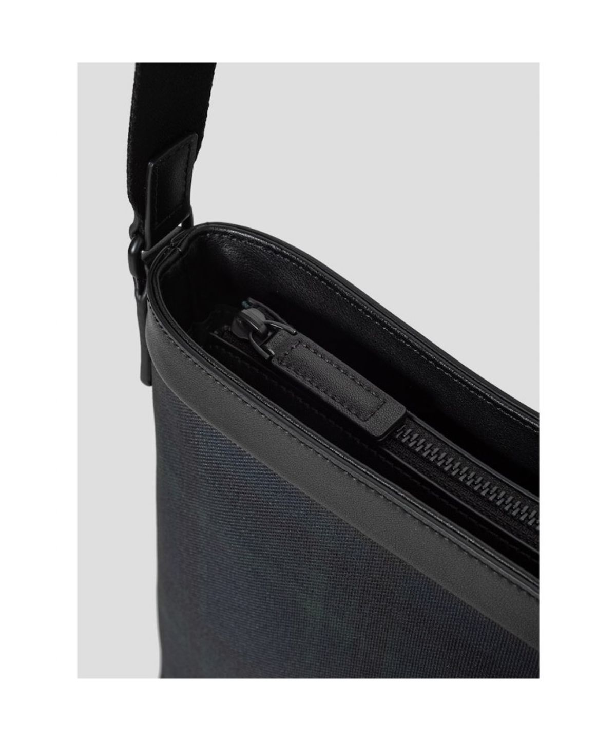 빈폴 액세서리(BEANPOLE ACCESSORY) 빈폴헤릿 세로메신저  네이비
