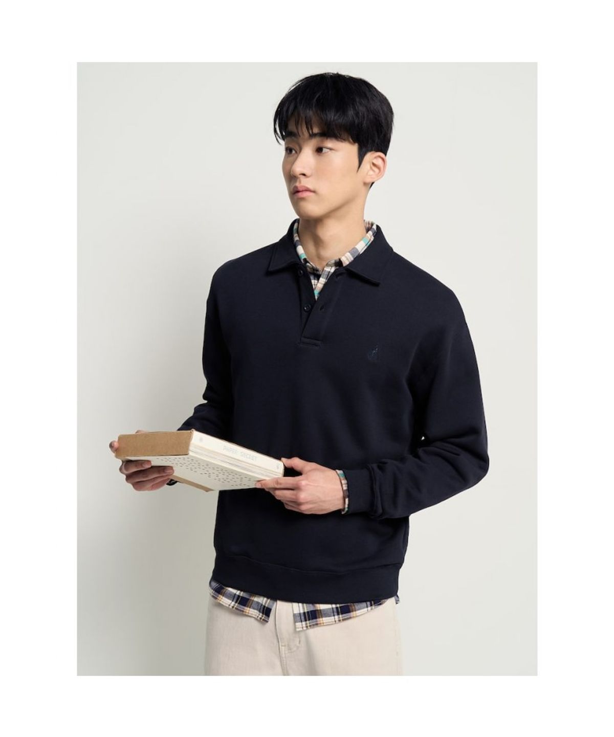 빈폴 멘(BEANPOLE MEN) 솔리드 칼라넥 스웨트 셔츠  네이비
