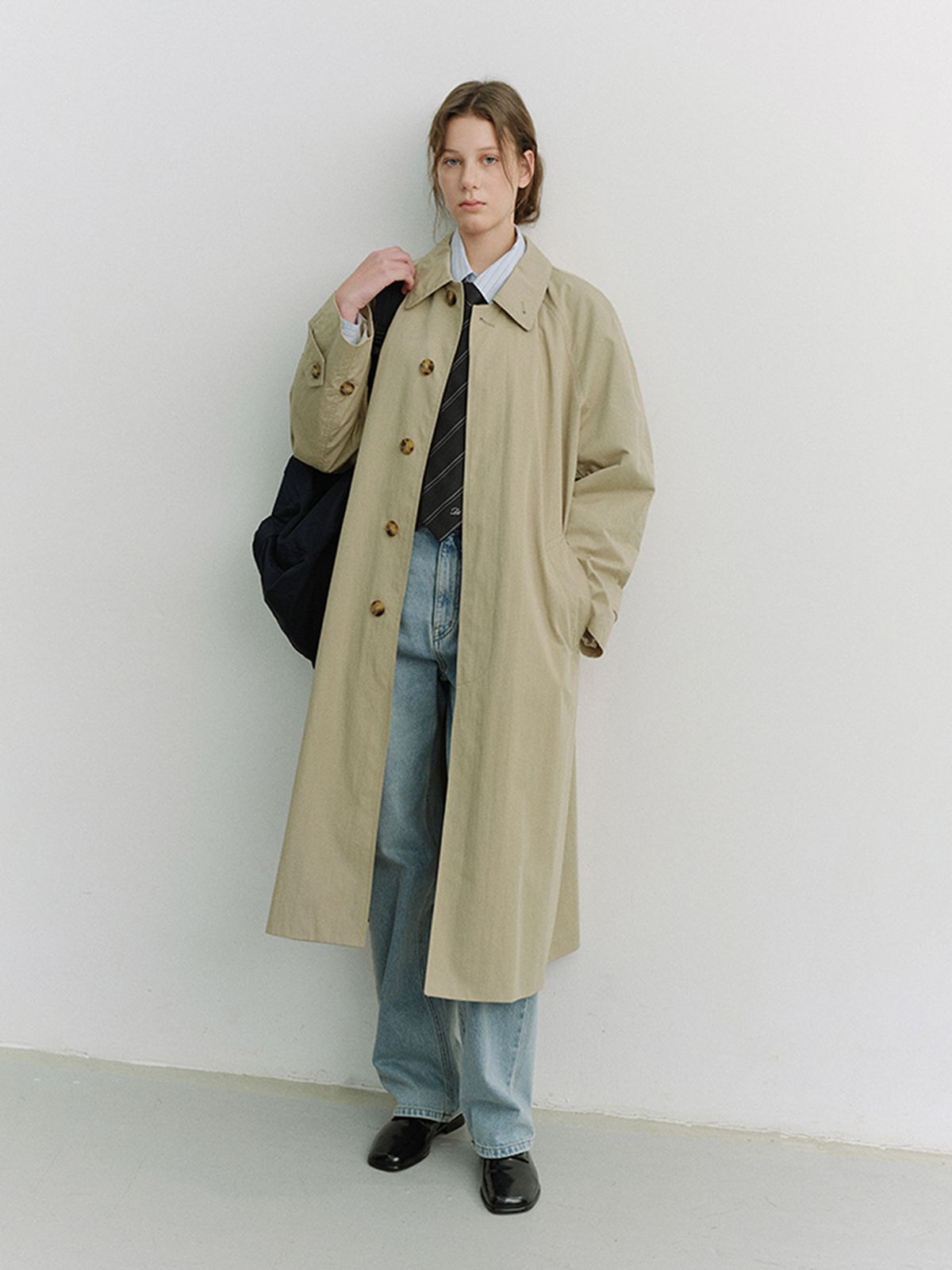 던스트(DUNST) UNISEX REFINED MAC COAT_UDTR6A101_KHAKI
