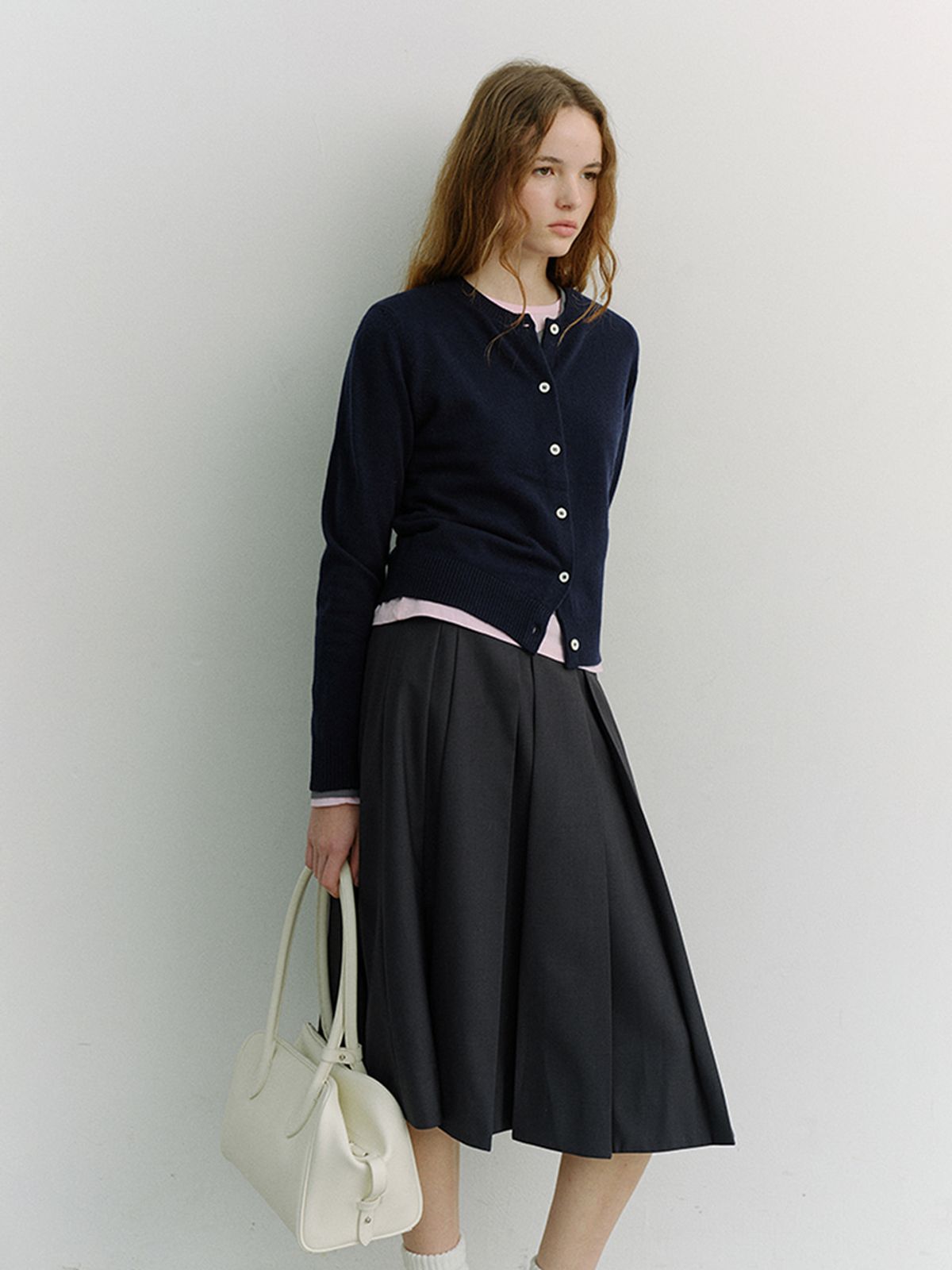 던스트(DUNST) ESSENTIAL CREWNECK KNIT CARDIGAN_UDSW6A209_DARK NAVY