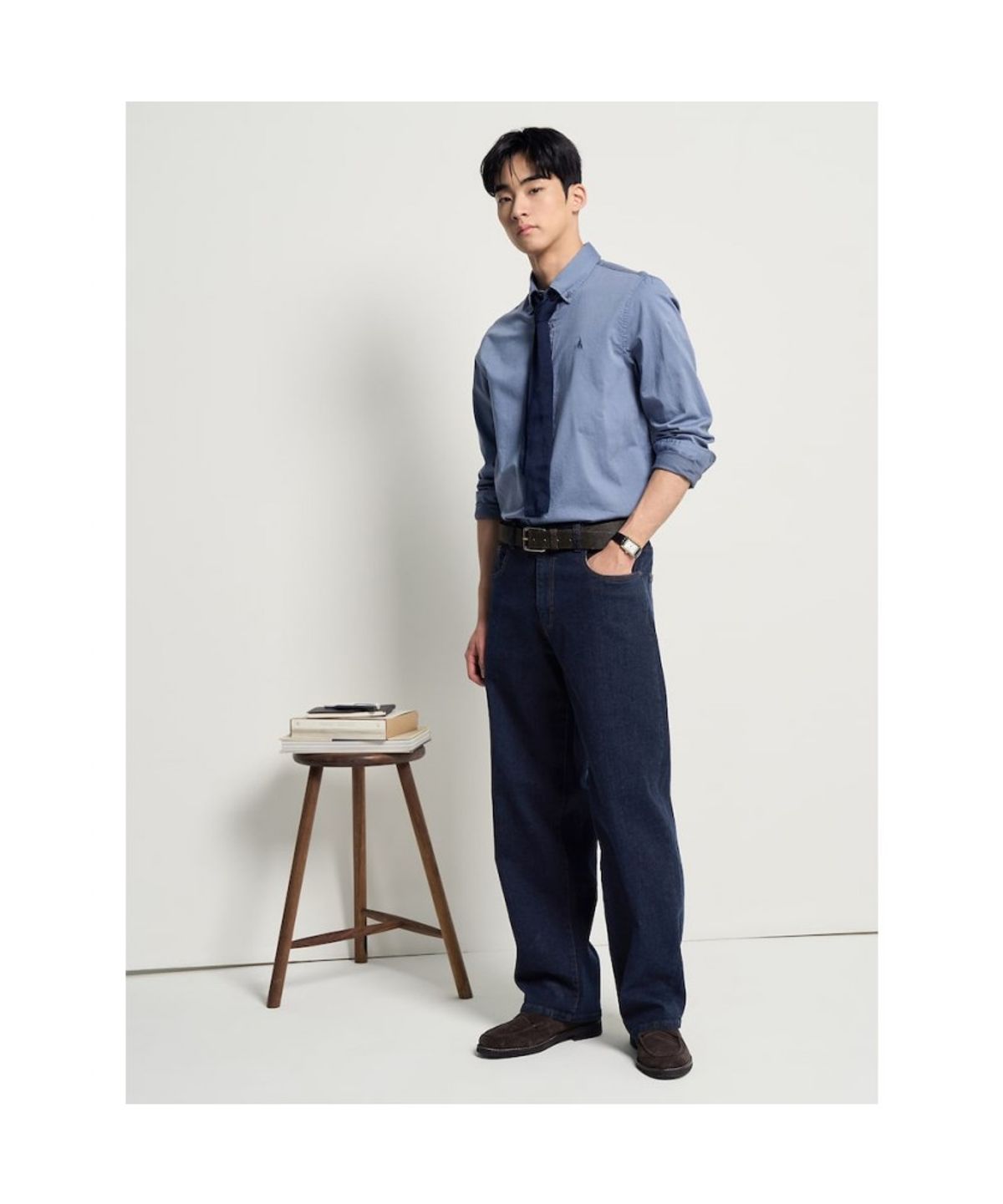 빈폴 멘(BEANPOLE MEN) 약브러쉬드 트윌 솔리드 셔츠  블루