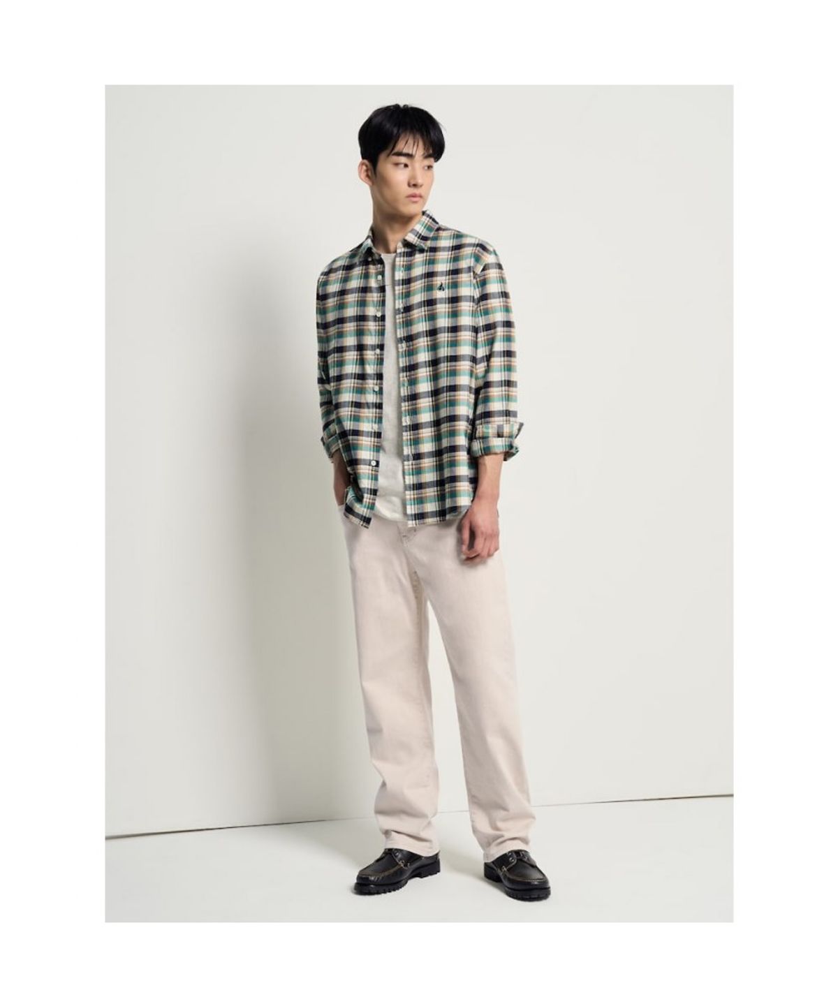 빈폴 멘(BEANPOLE MEN) 컴포트핏 컬러 데님 팬츠  아이보리
