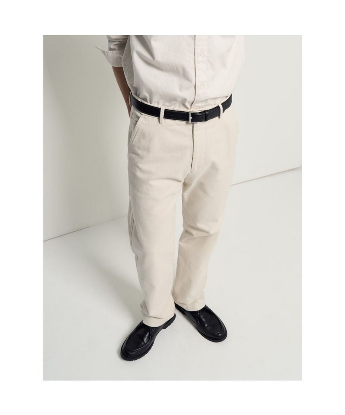 빈폴 멘(BEANPOLE MEN) 도비 텍스처 컴포트핏 치노 팬츠  아이보리