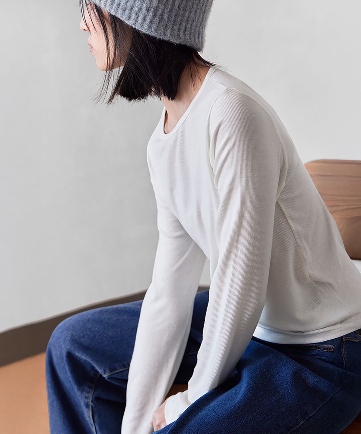 런던다다(LONDONDADA) TENCEL RIBBED PENDANT T-SHIRT, WHITE