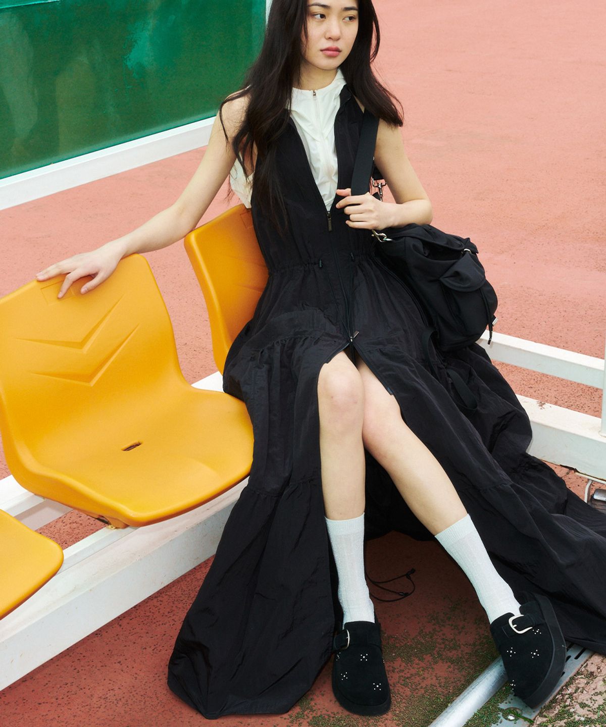 기호(KHIHO) 리오라 스터드 클로그 2color