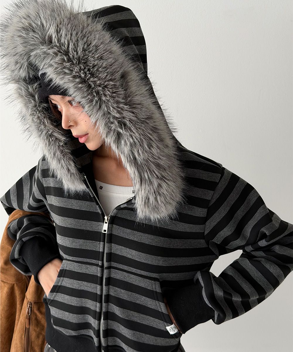 MUSINSA | THE GREEN LAB Fur Hood Stripe Zip-Up [Black/Stripe]