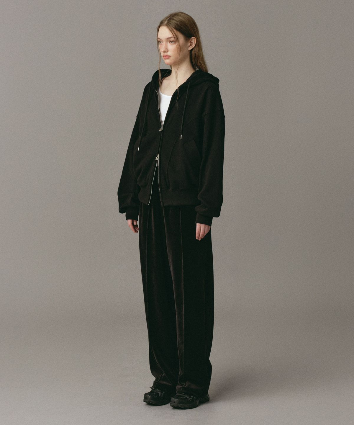 로시로우(LOSSYROW) Velvet Straight Pants Black