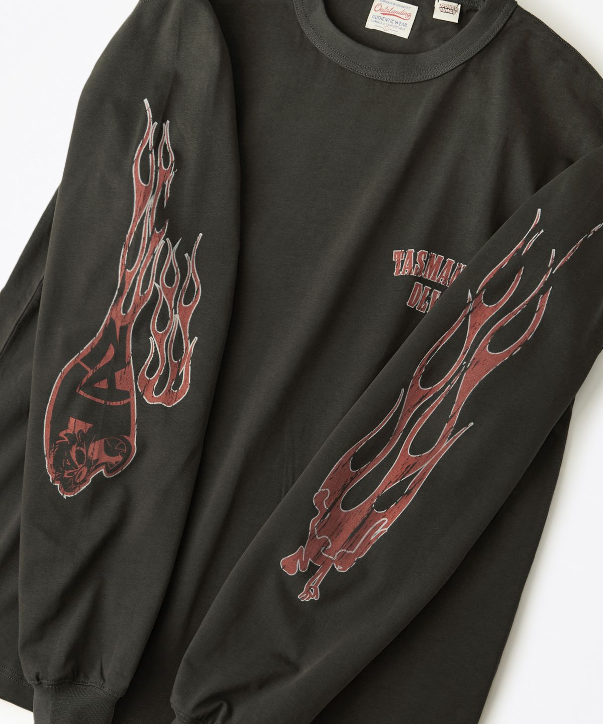 아웃스탠딩(OUTSTANDING) [LOONEY TUNES] LONG SLEEVE(TASMANIAN DEVIL)_CHARCOAL