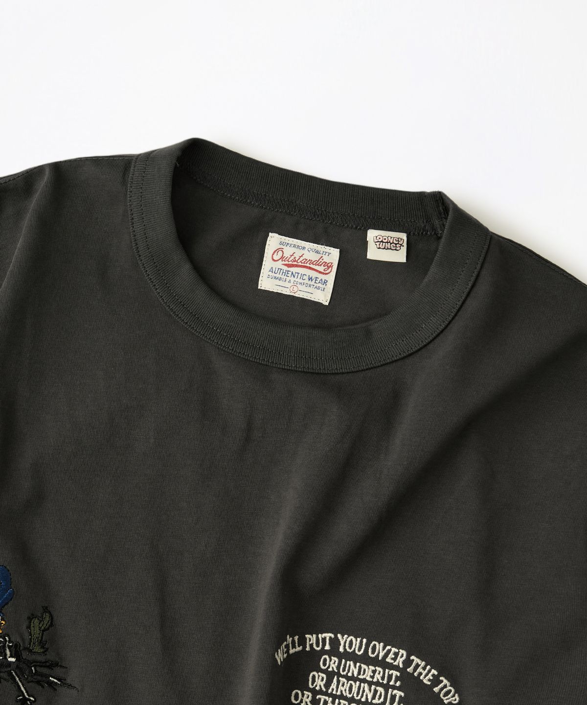 아웃스탠딩(OUTSTANDING) [LOONEY TUNES] LONG SLEEVE(THIS MIGHT HURT)_CHARCOAL