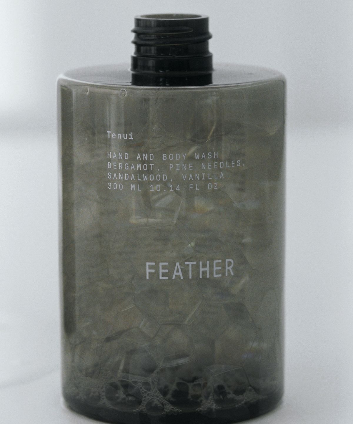 테누이(TENUI) 핸드 앤 바디 워시 페더 300ml
