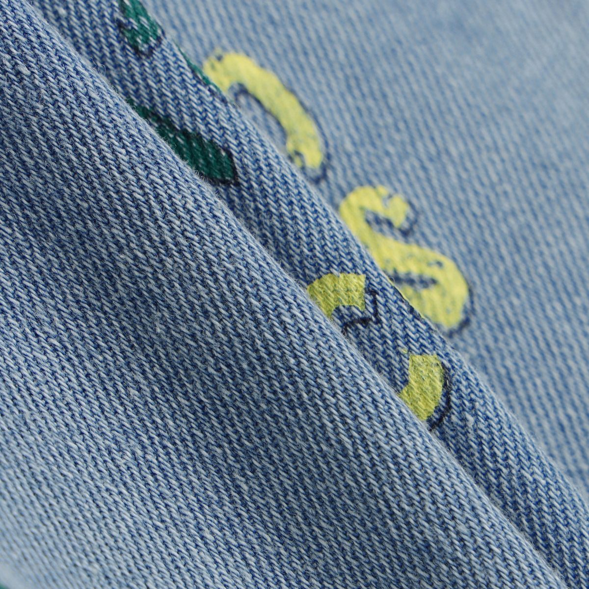 베네통키즈(BENETTONKIDS) 컬러스 레터링 데님 자켓_QAJK02611BL