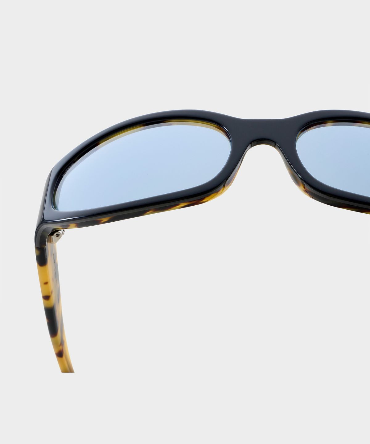 아킬라(AKILA) VEIL 2509 91 28 Black Tortoise (Blue)