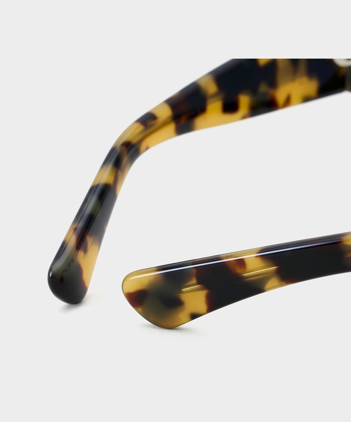 아킬라(AKILA) VEIL 2509 91 28 Black Tortoise (Blue)