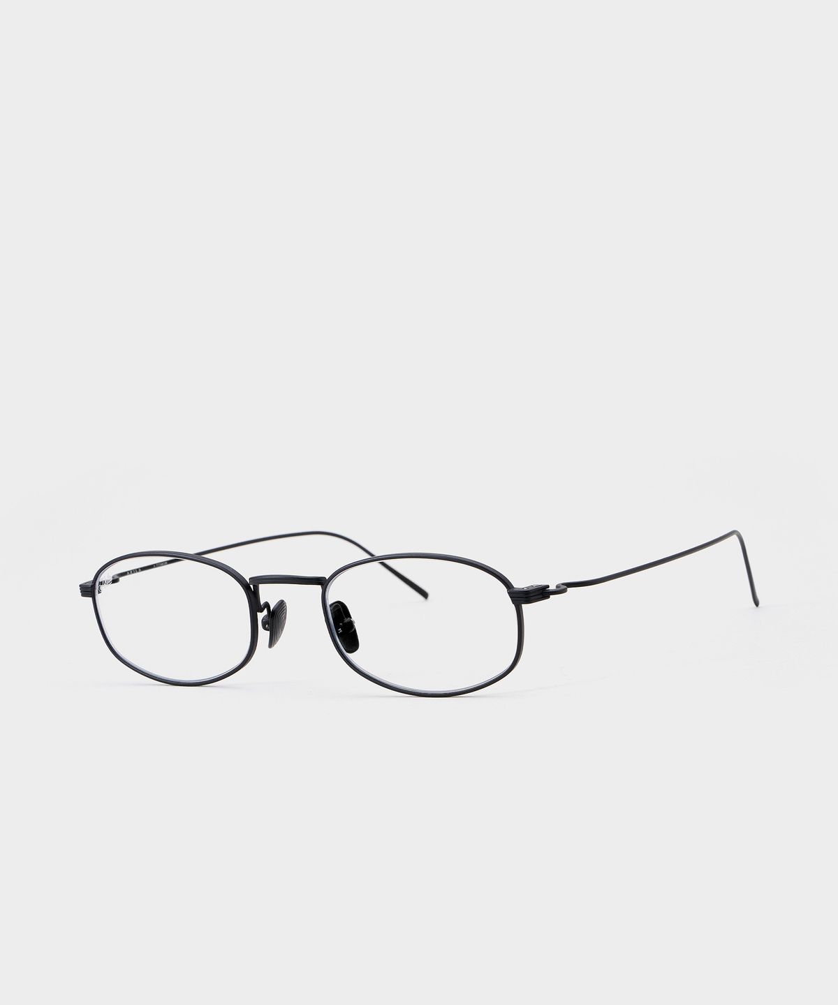 아킬라(AKILA) ICON 2533 01 09 Matte Black 47Size