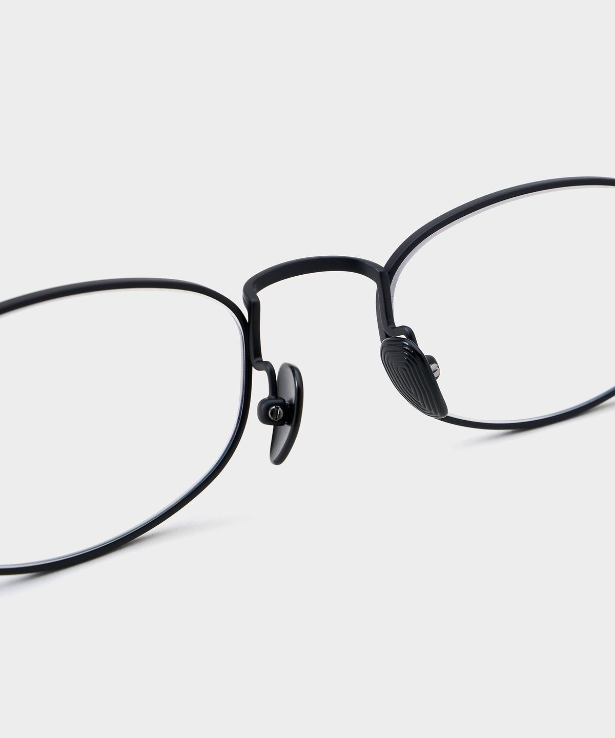 아킬라(AKILA) ICON 2533 01 09 Matte Black 47Size