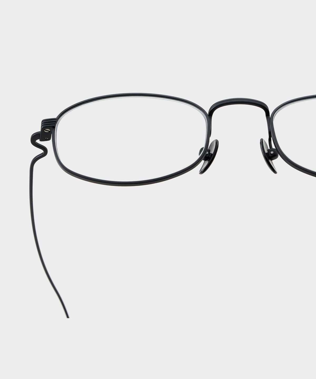 아킬라(AKILA) ICON 2533 01 09 Matte Black 47Size