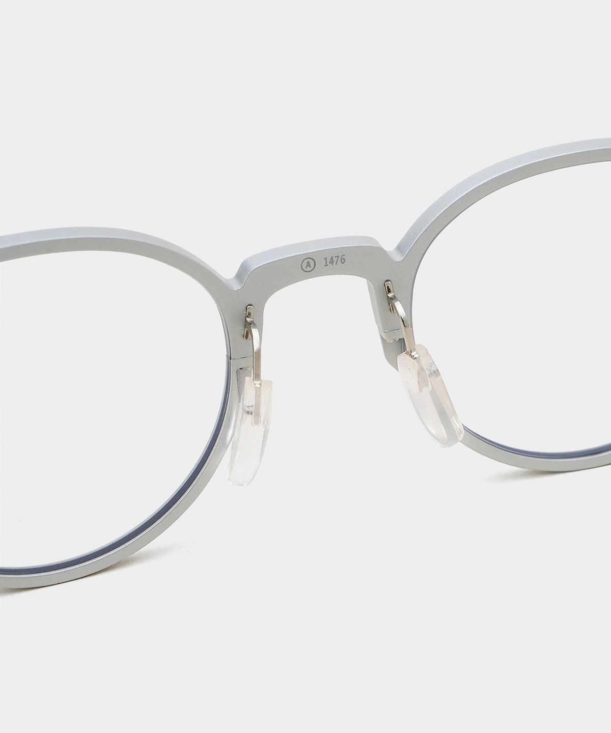 아킬라(AKILA) ORIEL 2324 05 09 Matte Silver 47Size